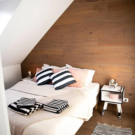 아파트 Riverside In The Heart Of Old Town